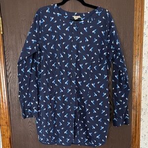 Duluth Trading Co Navy Button-Front Shirt with Blue Bird Motif